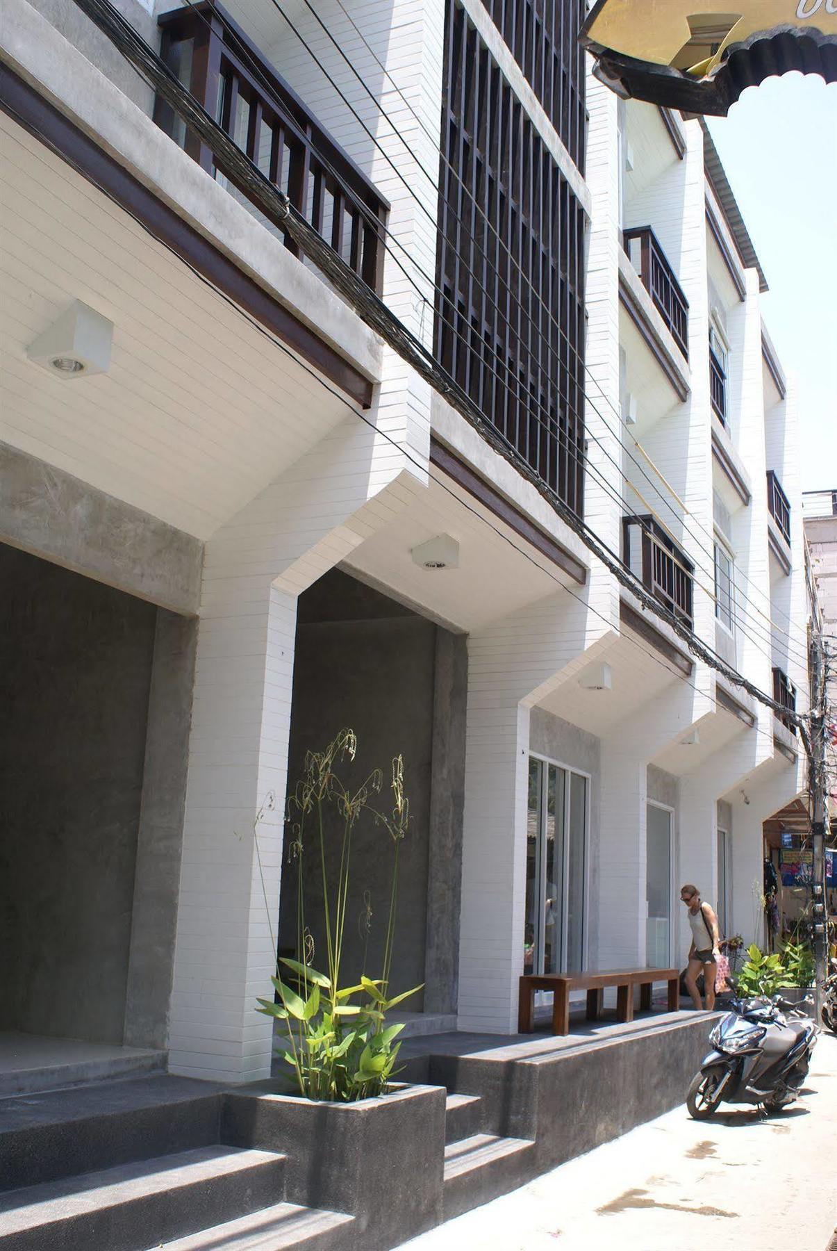 Ban'S Avenue Guesthouse Ko Tao Exterior photo