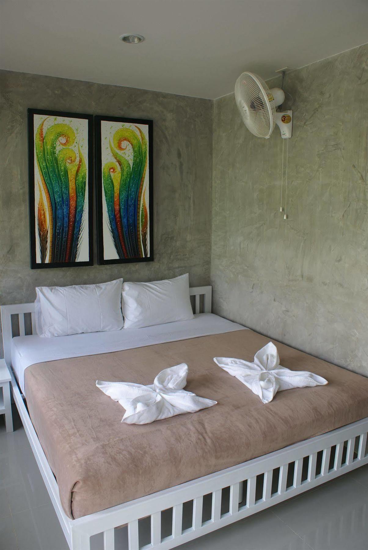 Ban'S Avenue Guesthouse Ko Tao Exterior photo